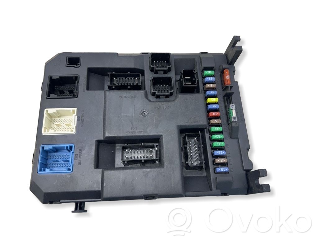 Citroen C3 Picasso Sulakemoduuli 