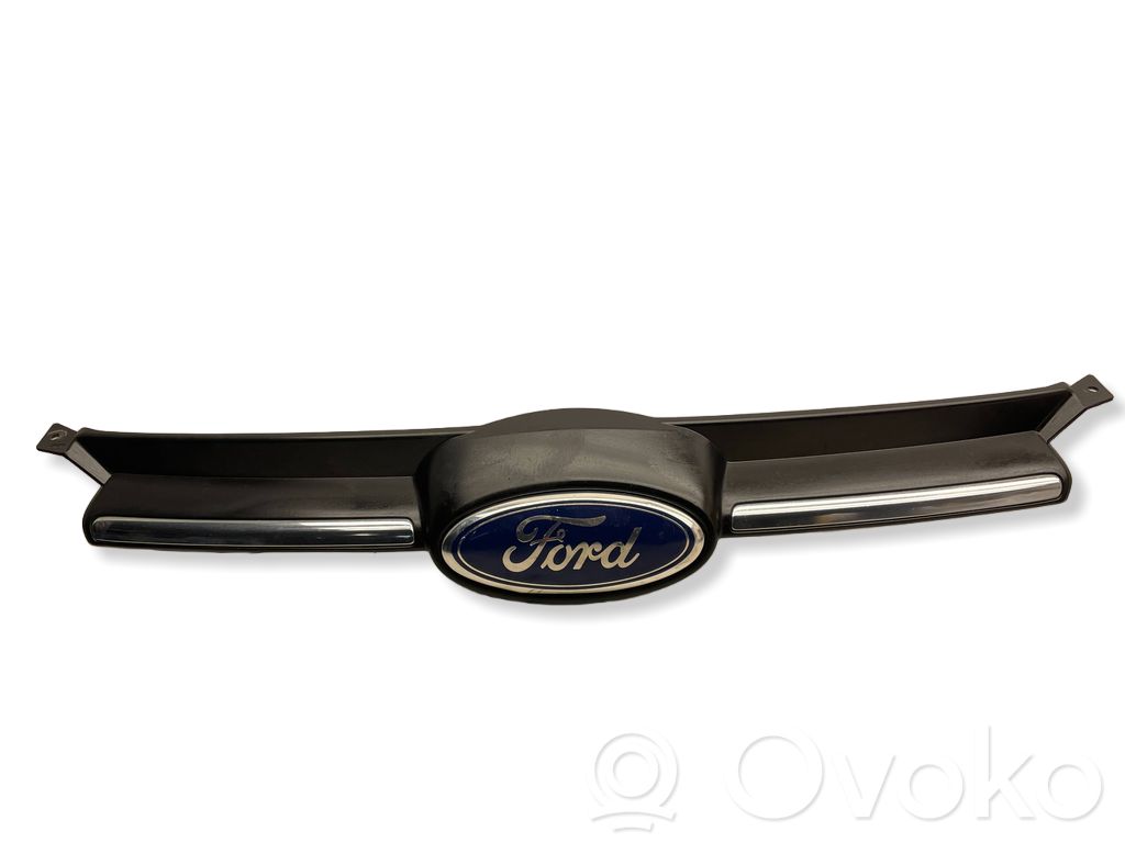 Ford Focus Augšējais režģis 