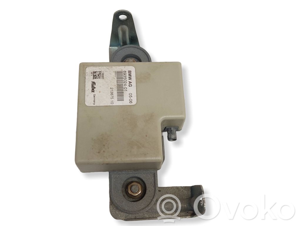 BMW 5 E60 E61 Antenos stiprintuvas 