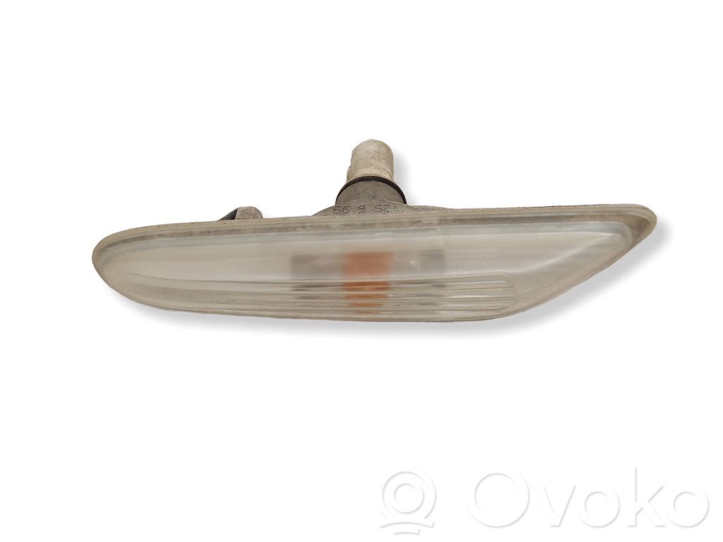 BMW 5 E60 E61 Front fender indicator light 