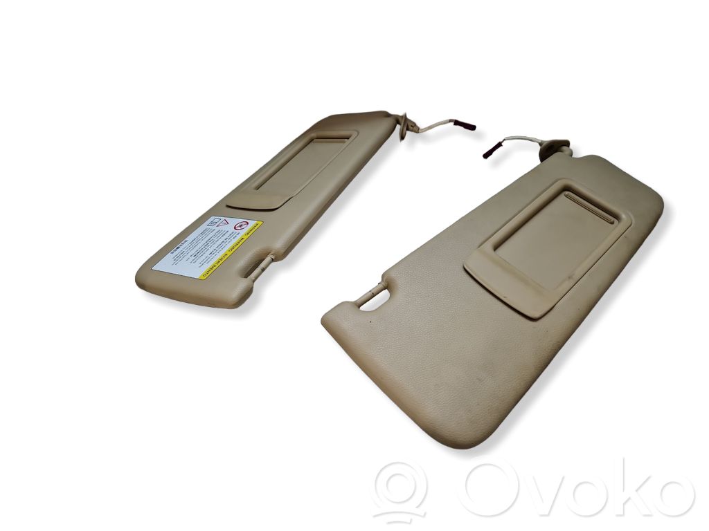 Sun visor