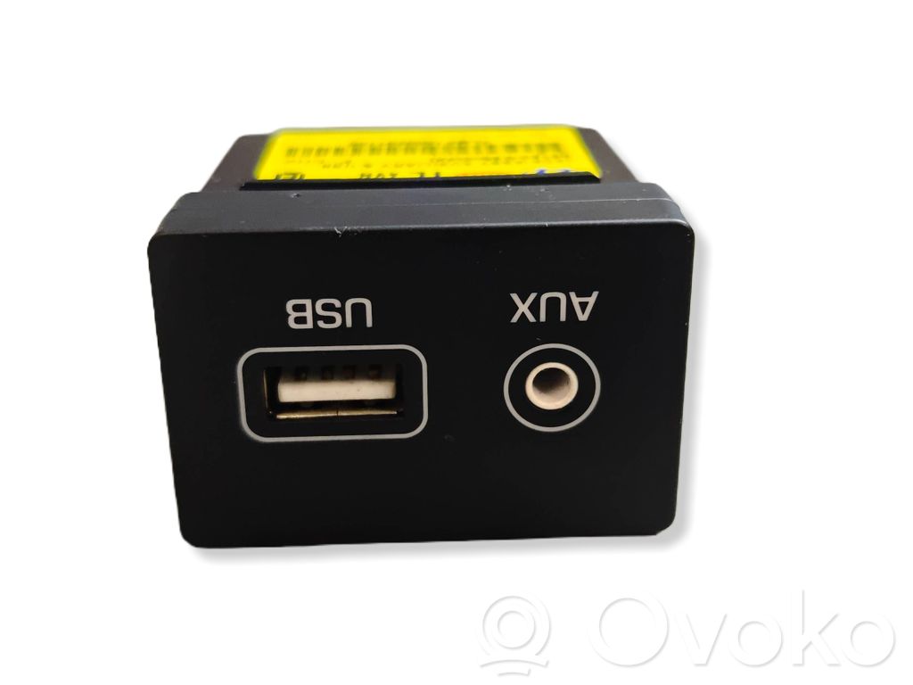 Hyundai Tucson TL Connettore plug in USB 