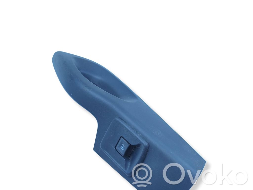 Renault Trafic III (X82) Electric window control switch 