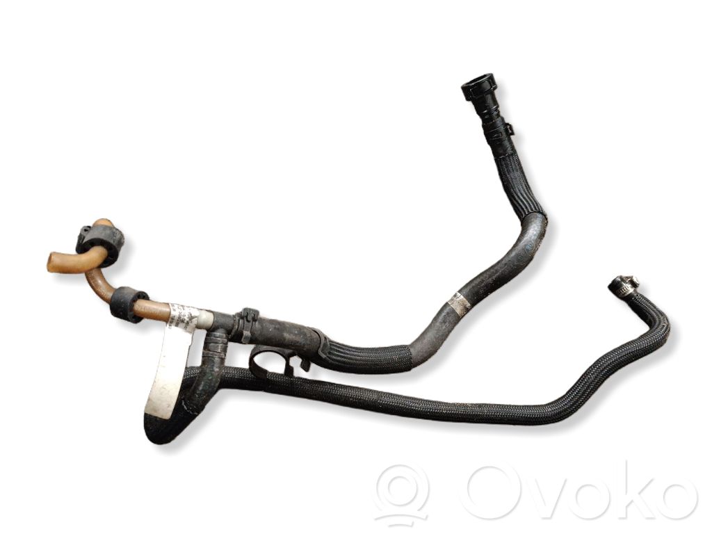 Fuel line pipe   7806961