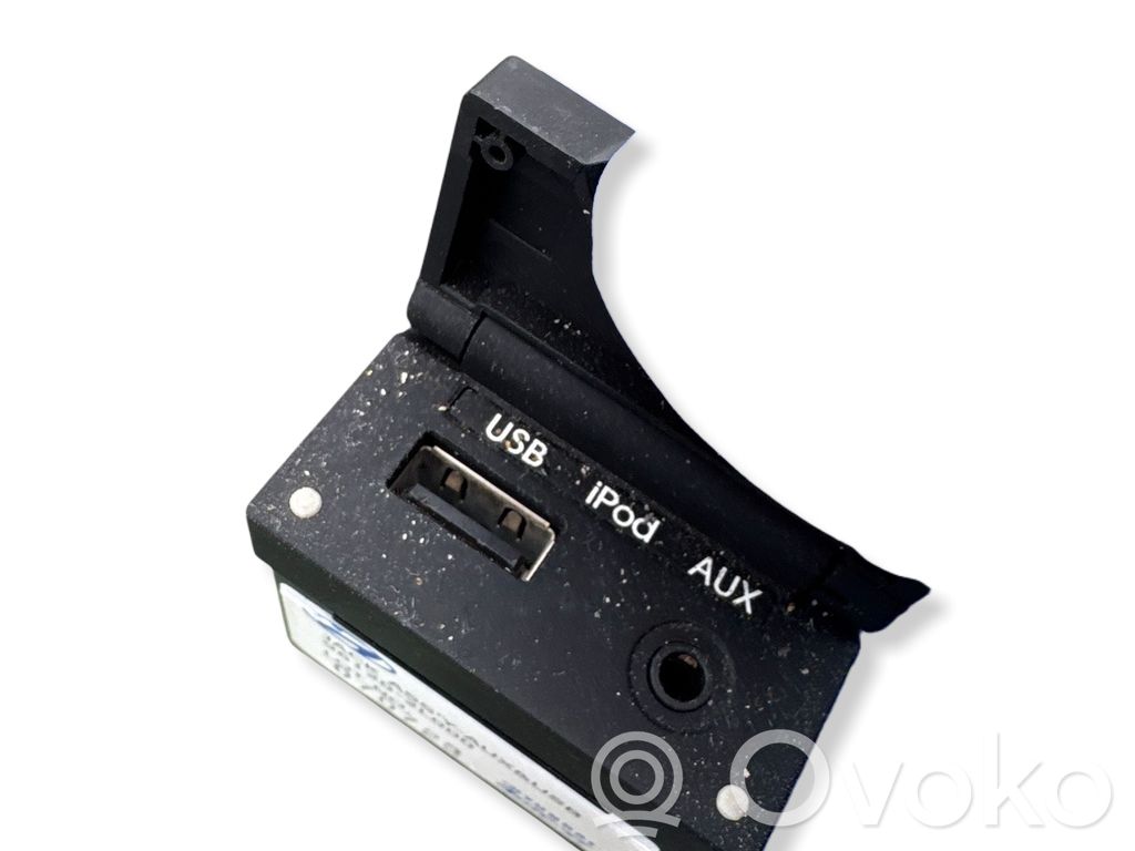 Hyundai i30 Enchufe conector USB 