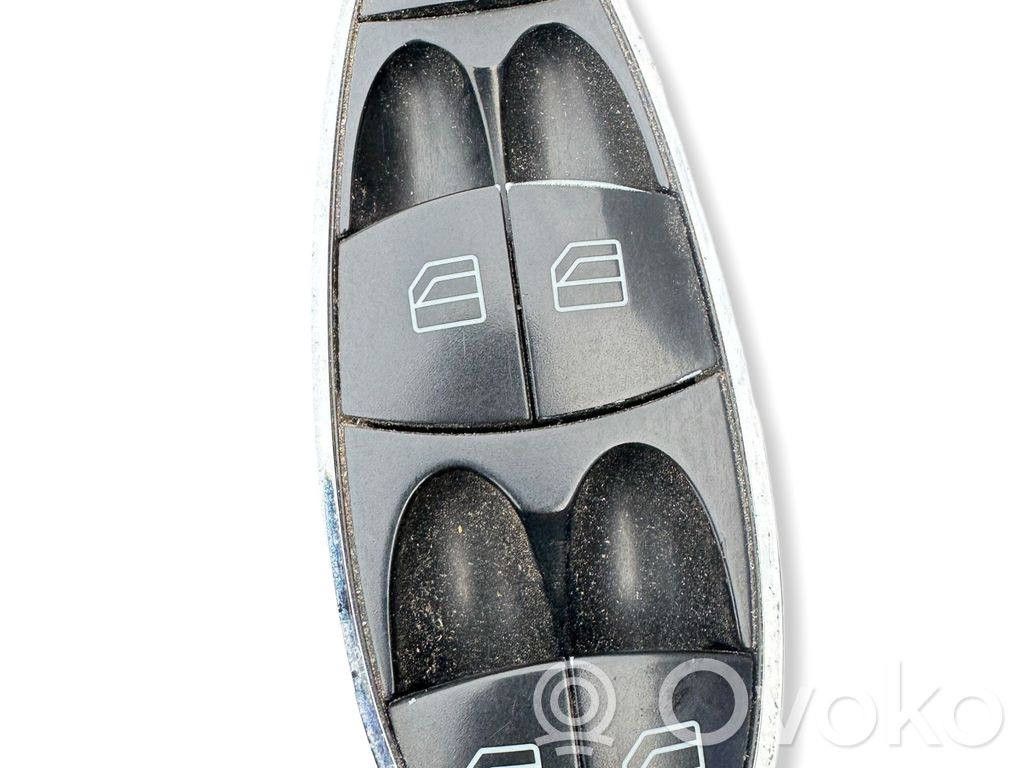 Mercedes-Benz C W204 Electric window control switch 
