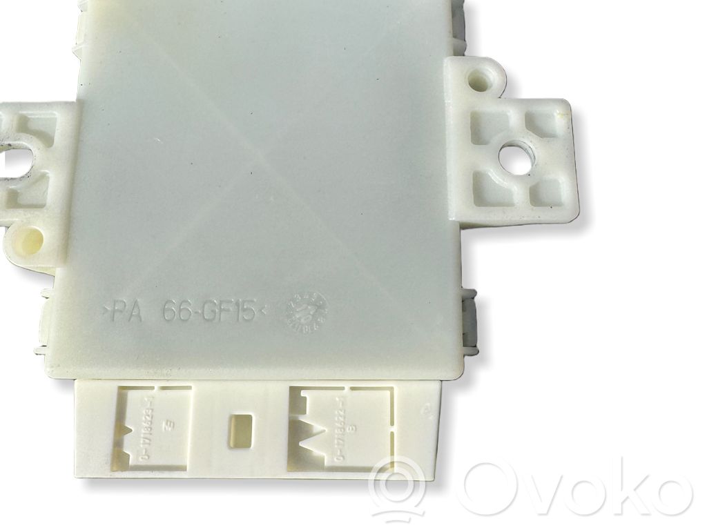 Mercedes-Benz E W212 Parking PDC control unit/module 