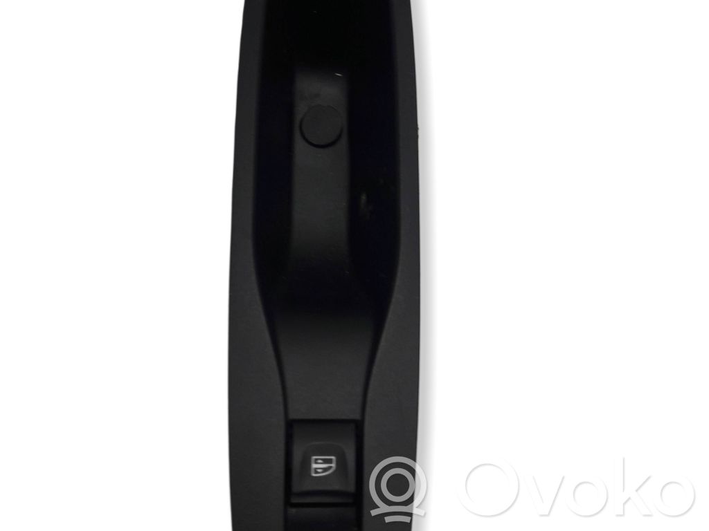 Renault Kadjar Electric window control switch 