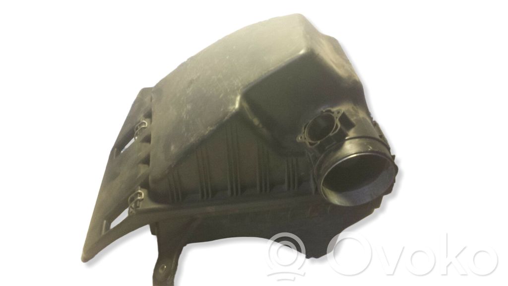 BMW 5 E60 E61 Air filter box 