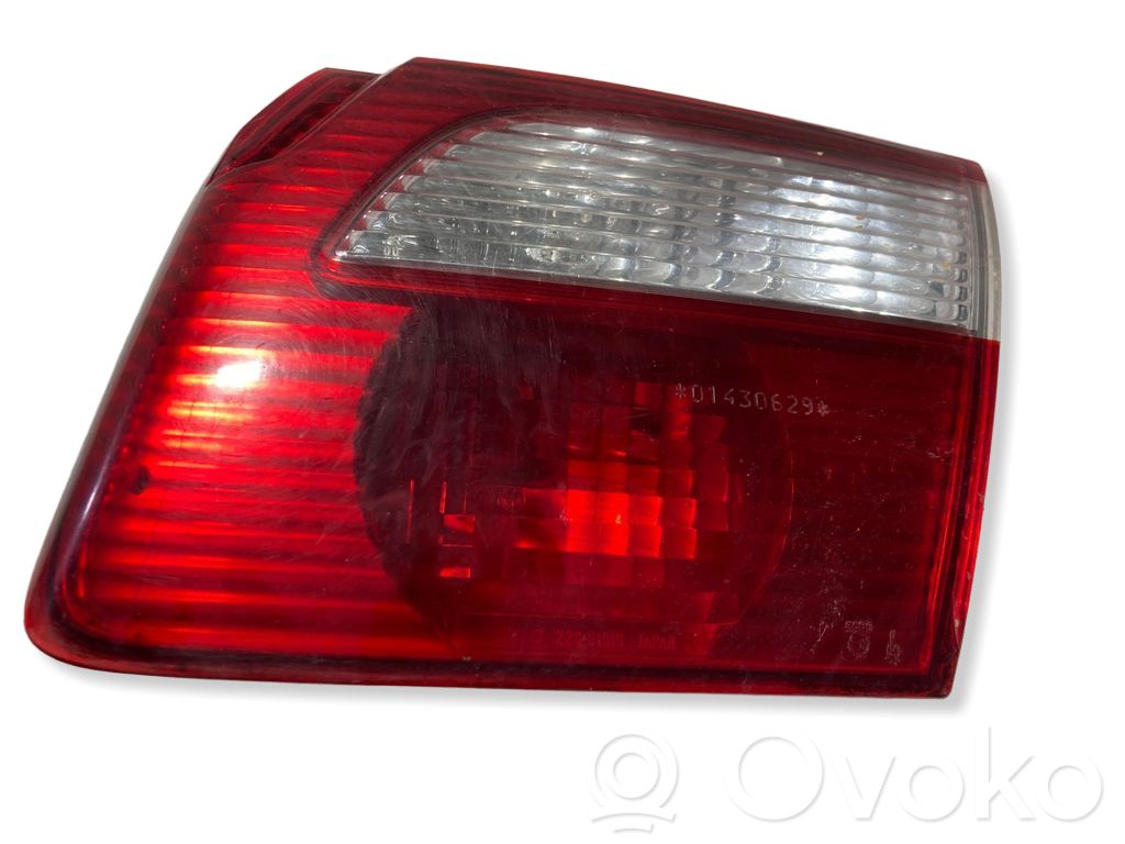 Mazda 626 Aizmugurējais lukturis pārsegā 