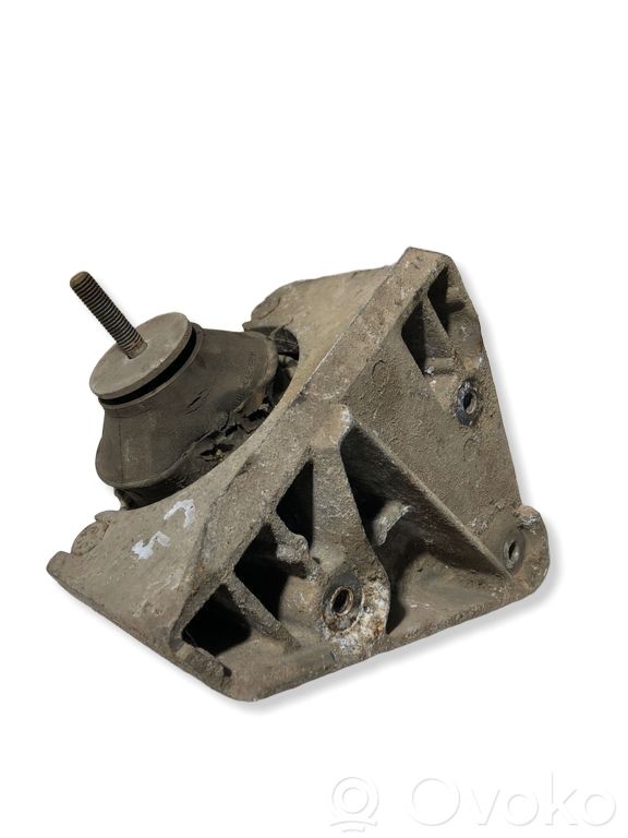 Audi A6 S6 C4 4A Engine mounting bracket 