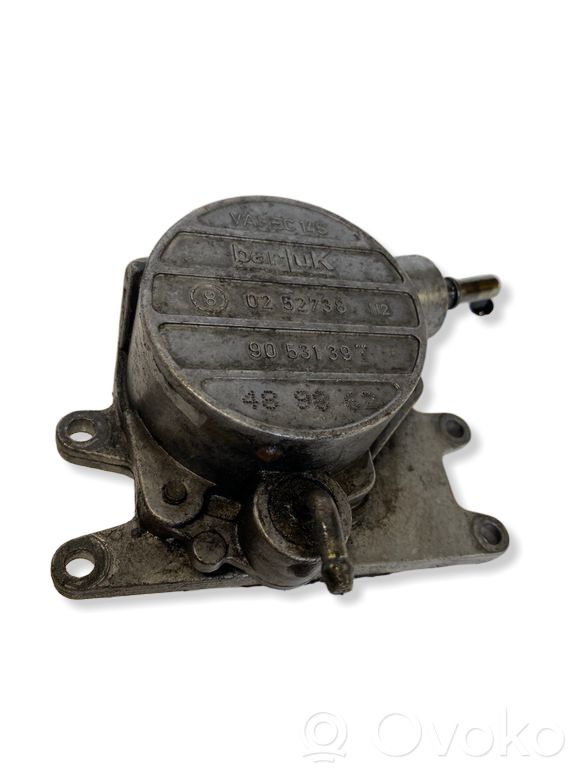 Opel Vectra B Vacuum pump 