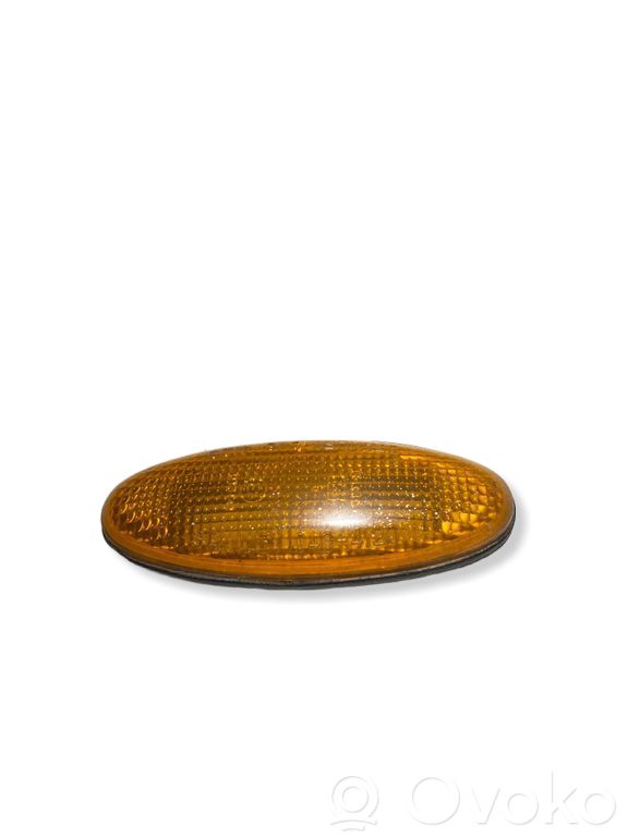 Mazda 626 Front fender indicator light 