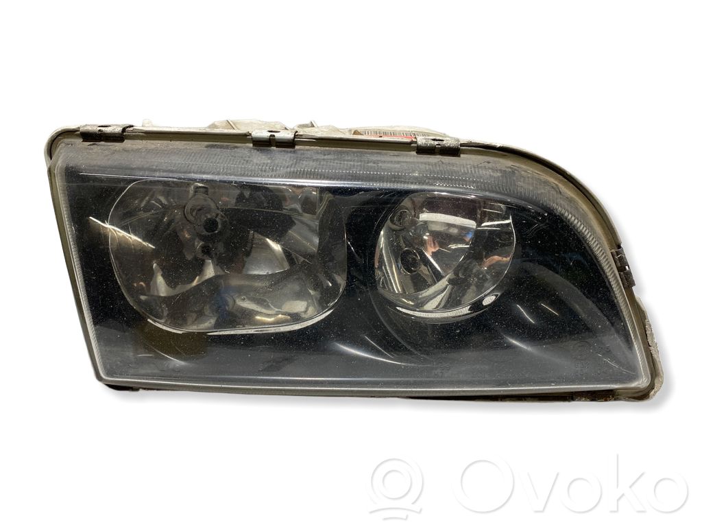 Volvo S40, V40 Lampa przednia 