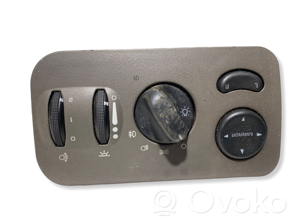 Chrysler Voyager Light switch 