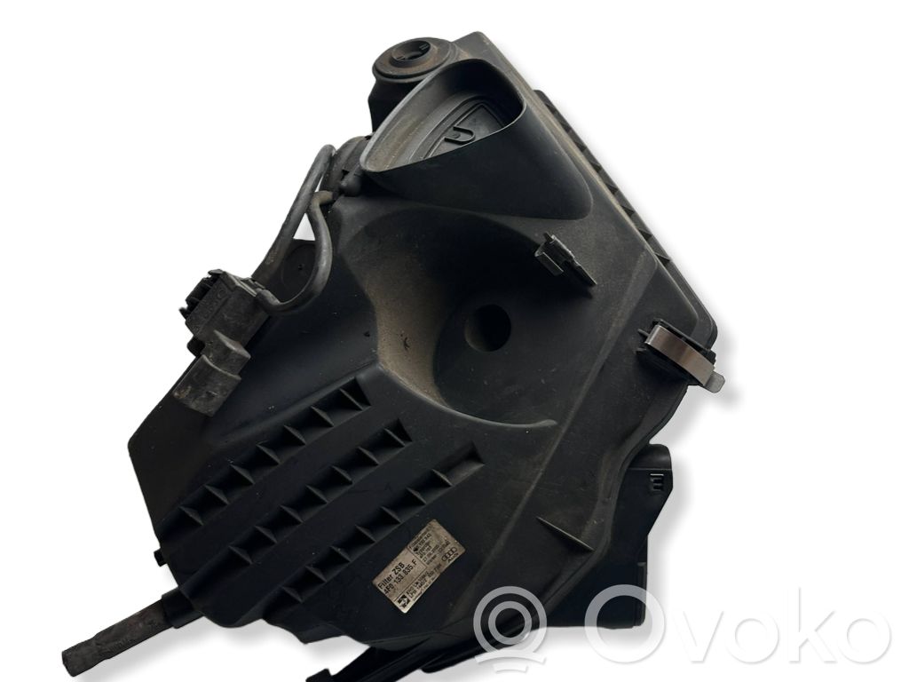 Audi A6 S6 C6 4F Obudowa filtra powietrza 