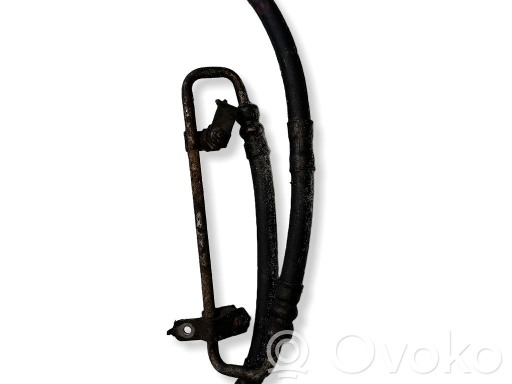 Ohjaustehostimen letkusto   6776996