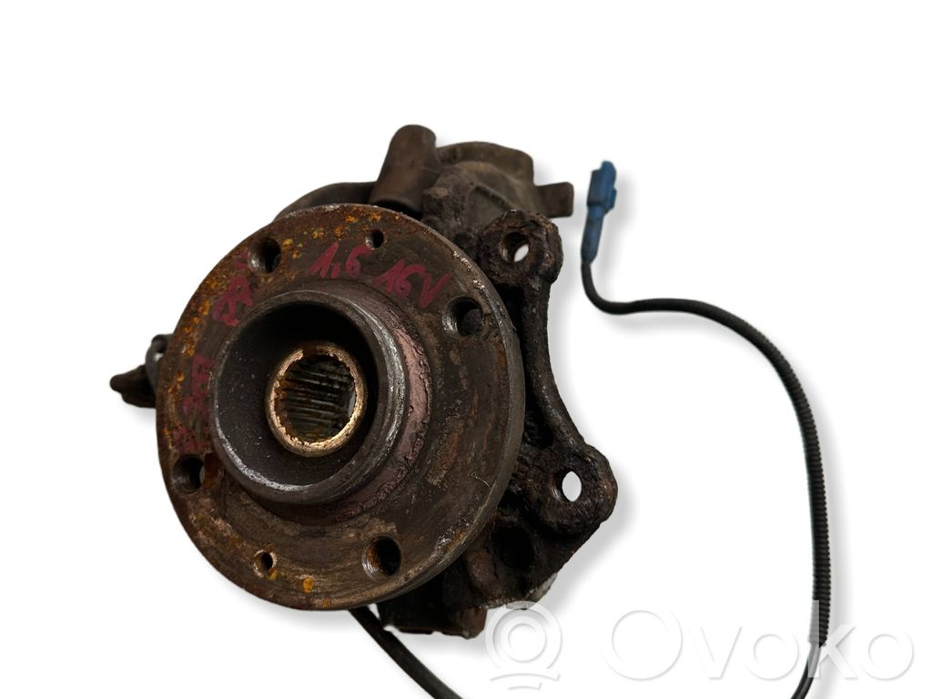 Peugeot 207 Fuso a snodo con mozzo ruota anteriore 