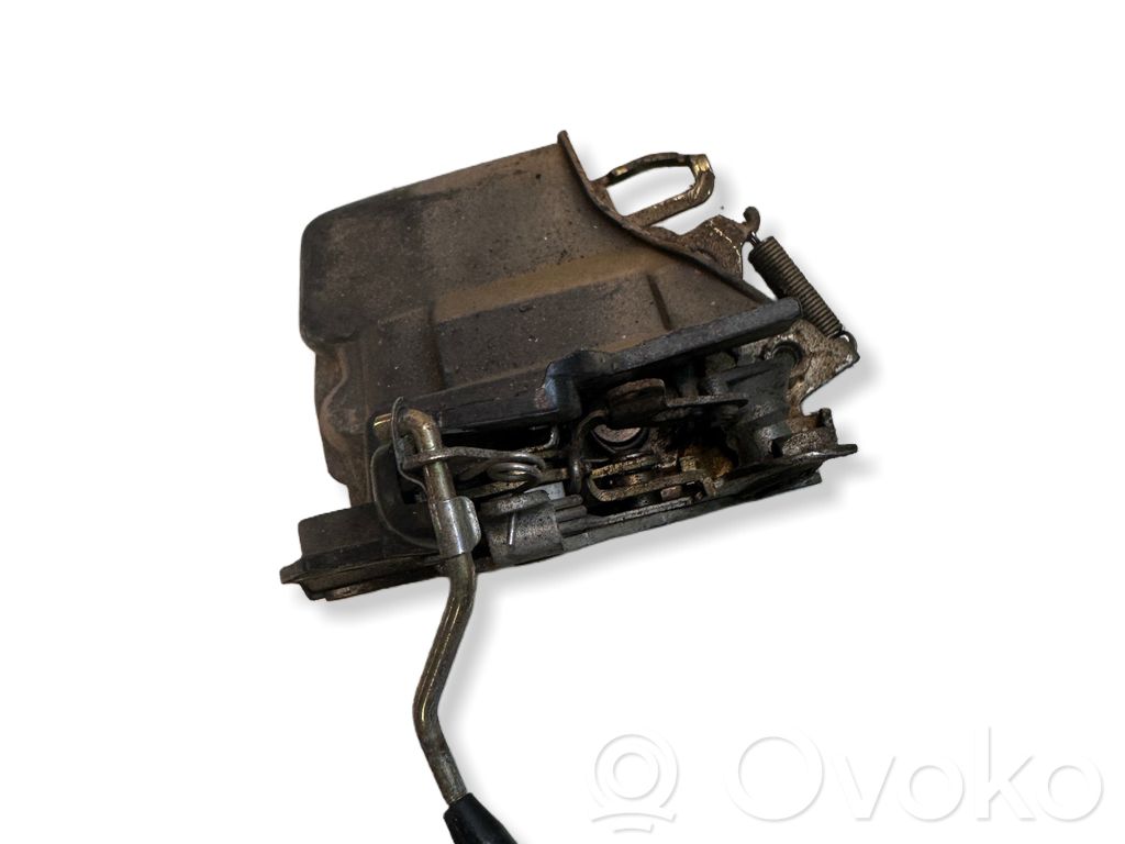 Mercedes-Benz W123 Etuoven lukko 