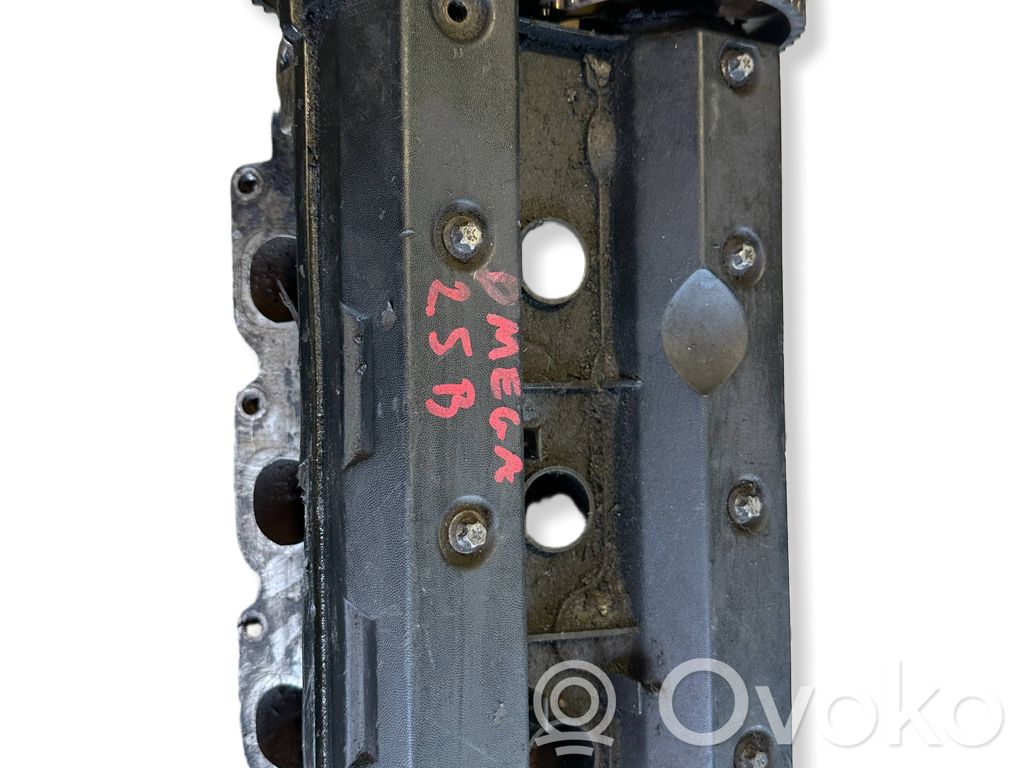 Opel Omega B1 Engine head 