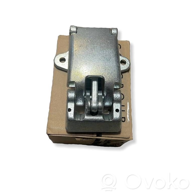 Iveco Daily 6th gen Loading door upper hinge 