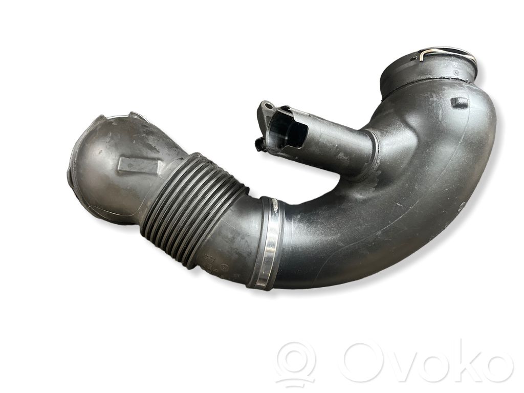 BMW 3 E90 E91 Oro paėmimo kanalo detalė (-ės) 