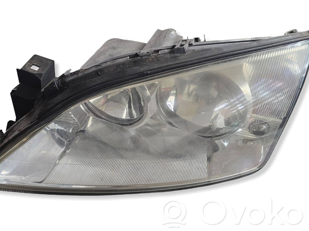 Ford Mondeo Mk III Lampa przednia 