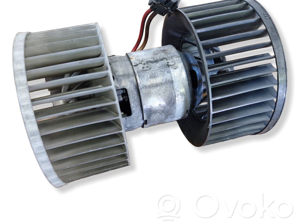 BMW 3 E46 Salono oro mazgo plastikinis korpusas 