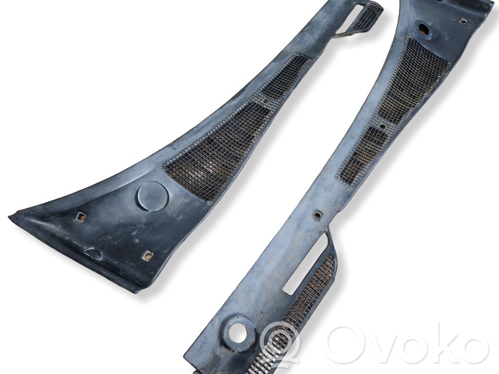 BMW 7 E32 Moldura del limpia 