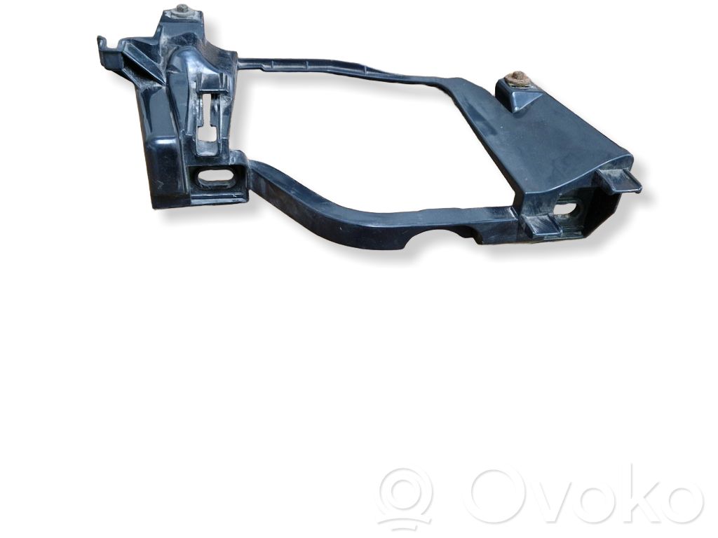 BMW 5 E60 E61 Headlight/headlamp mounting bracket 