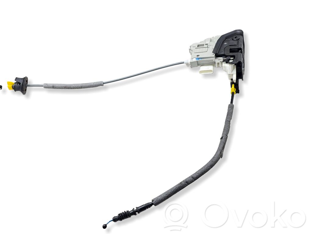 Audi A4 S4 B9 Takaoven lukko 