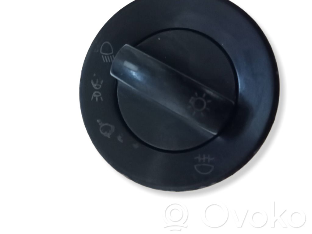 Volkswagen Golf IV Light switch 