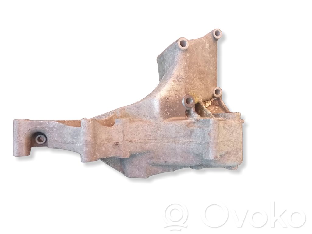 Volkswagen II LT Generator/alternator bracket 