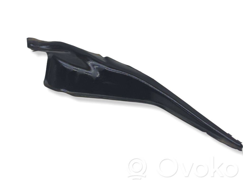 Chrysler Pacifica Windshield trim 