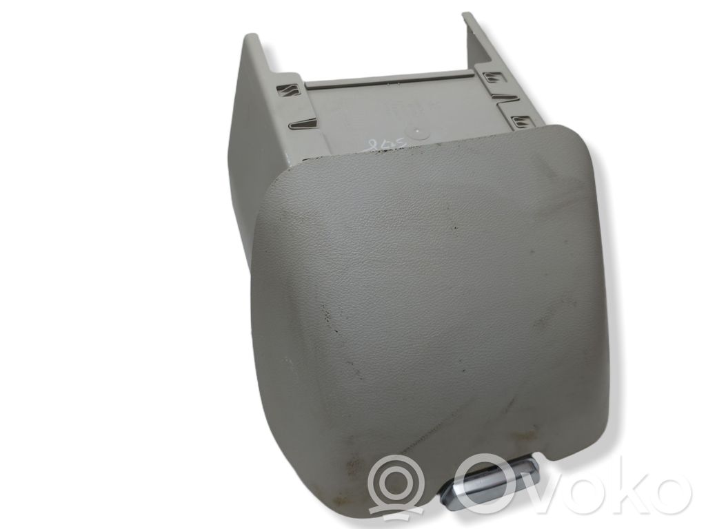 Chrysler Pacifica Glove box 
