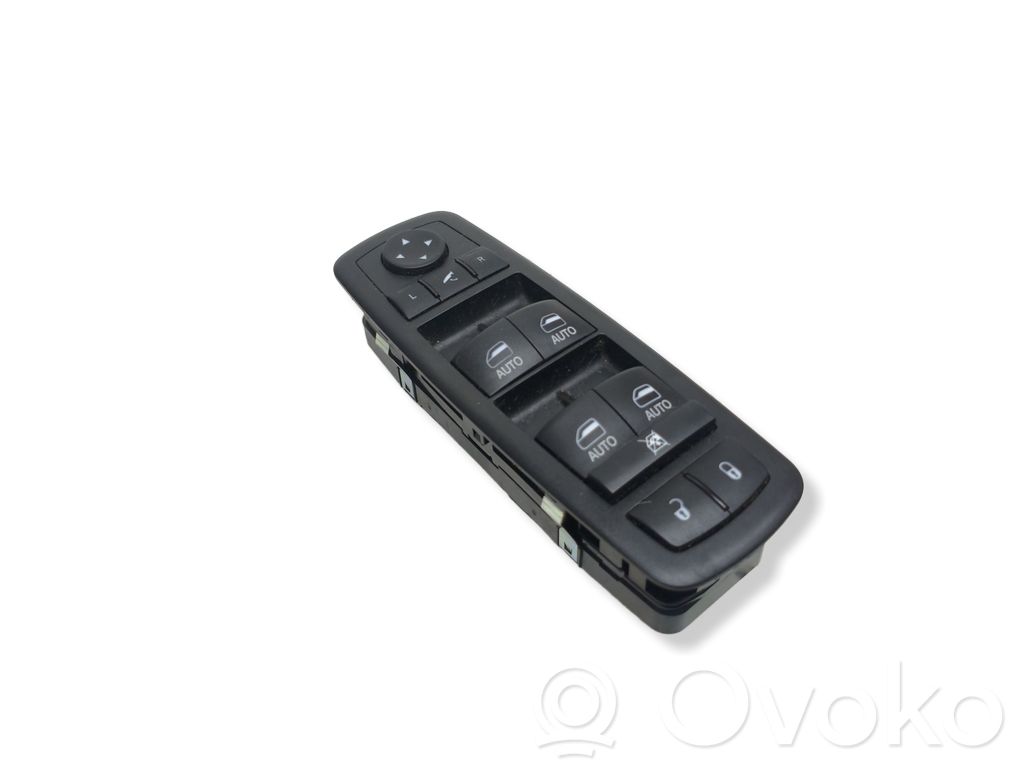 Chrysler Pacifica Electric window control switch 