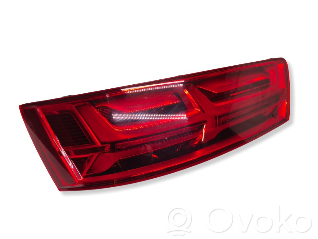 Audi Q7 4M Takaluukun takavalot 
