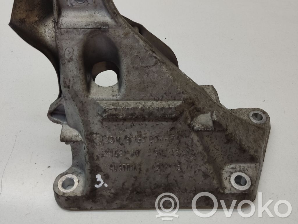 BMW 3 E90 E91 Engine mounting bracket 