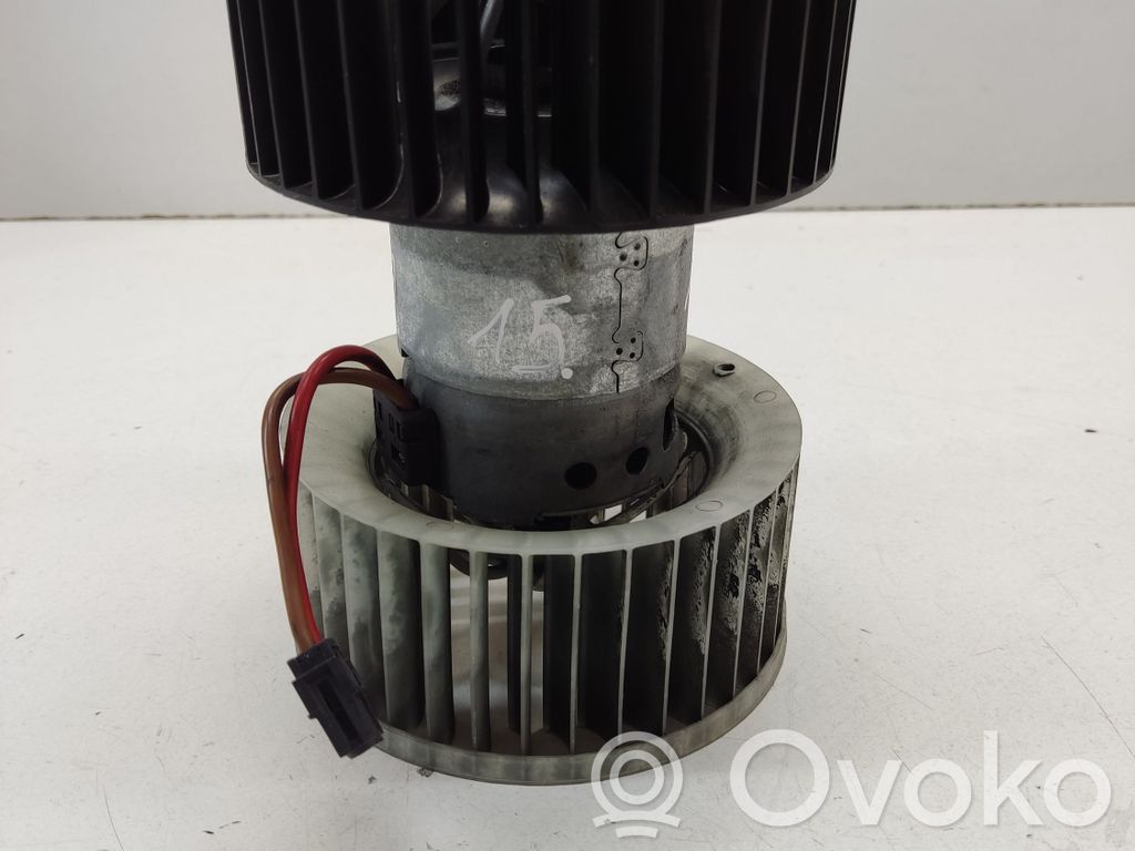 BMW 3 E46 Mazā radiatora ventilators 