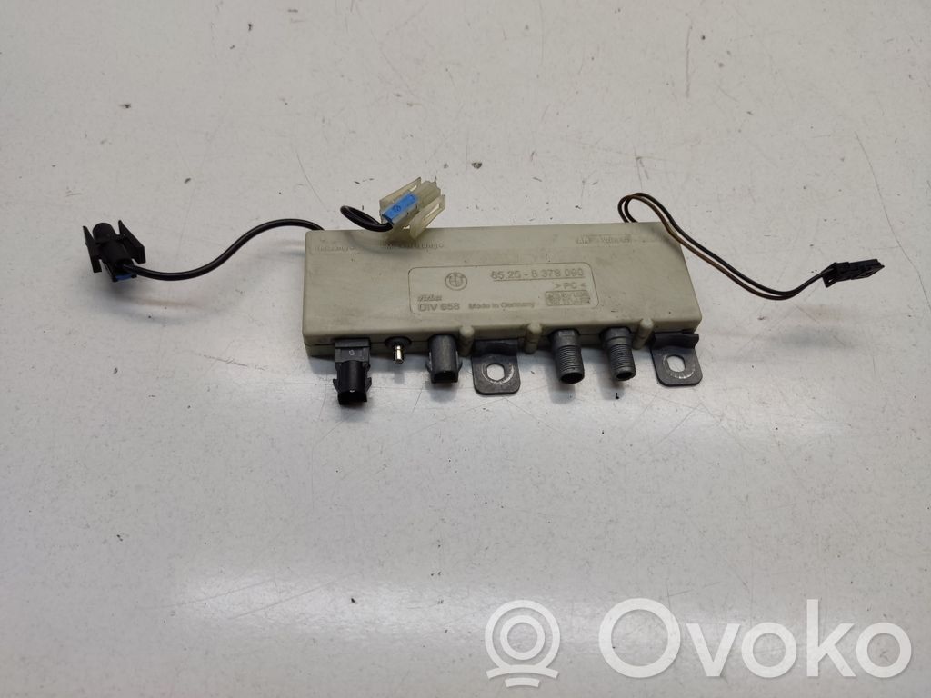 BMW 5 E39 Antenos stiprintuvas 