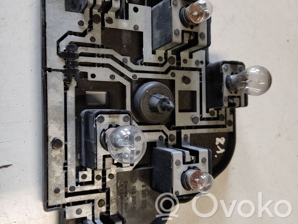 BMW 5 E39 Aizmugures spuldzes vāka turētājs 