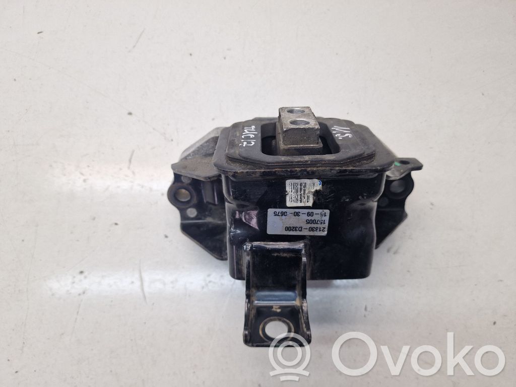 Hyundai Tucson TL Engine mount bracket 