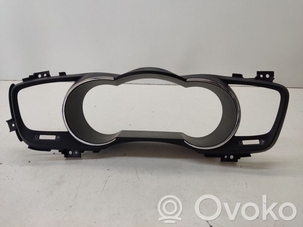 Dashboard trim   848302T100,80913348