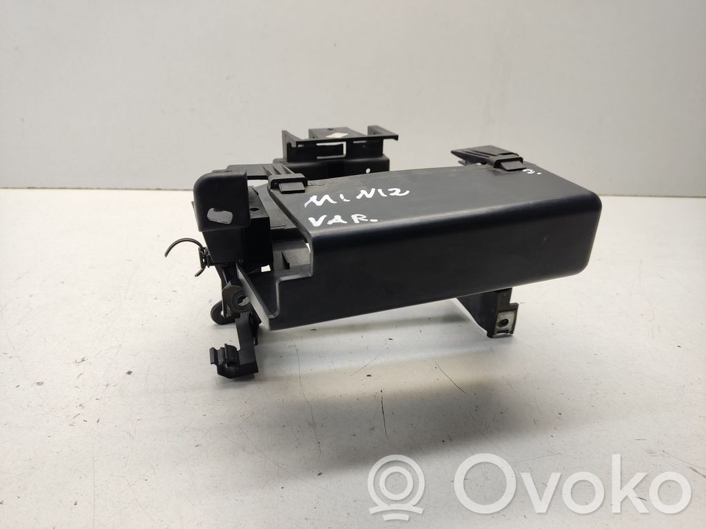 Mini Cooper Countryman R60 Engine control unit holder 