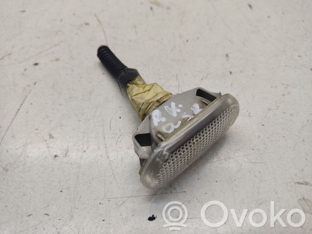 Nissan Qashqai Front fender indicator light 
