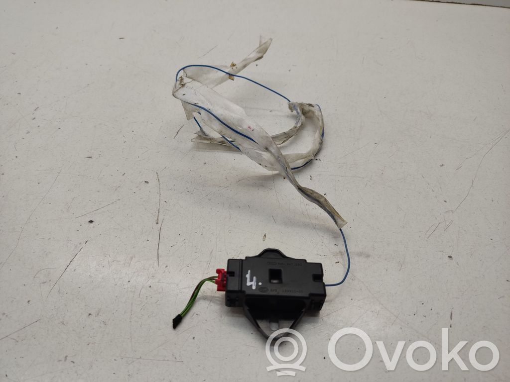 Audi Q7 4M Antenna control unit 