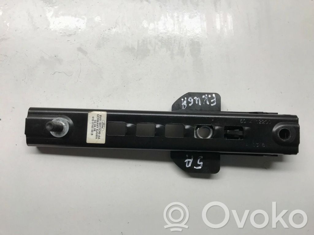 Ford Kuga I Turvavyön säätökisko 