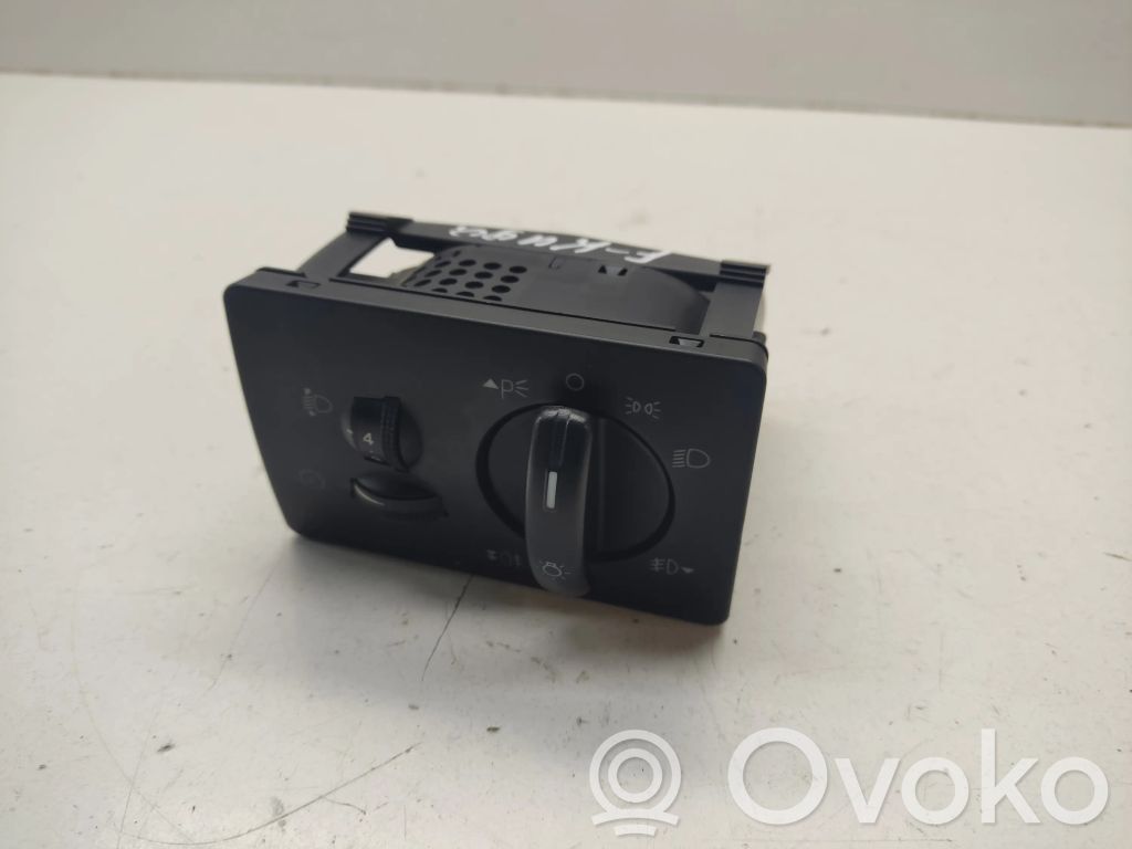 Ford Kuga I Light switch 