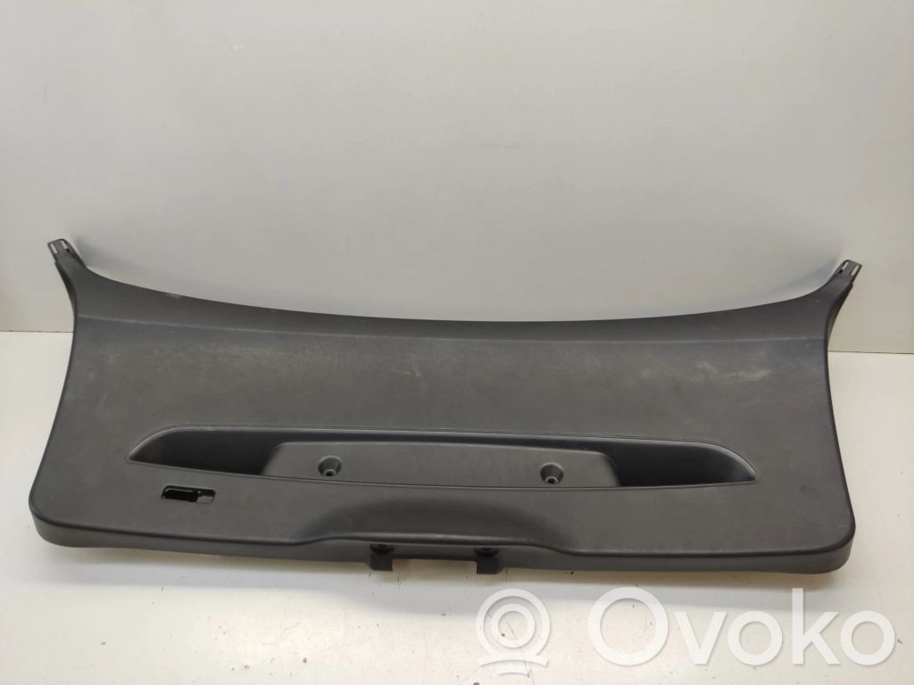 BMW 1 E81 E87 Tailgate trim 