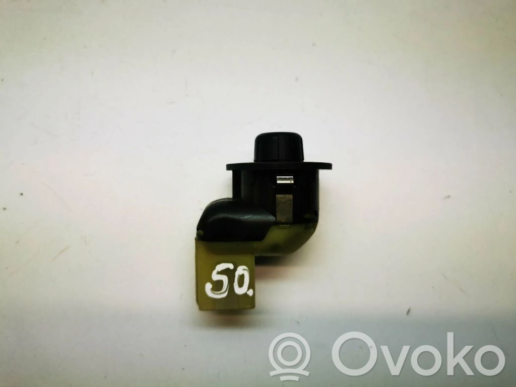 Chrysler 300 - 300C Wing mirror switch 